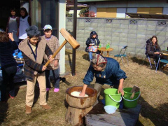 名張育成会のケアホームと交流会(3番町婦人会)